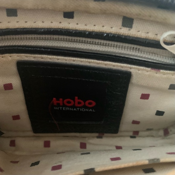 HOBO Wristlet/Wallet - Picture 9 of 9